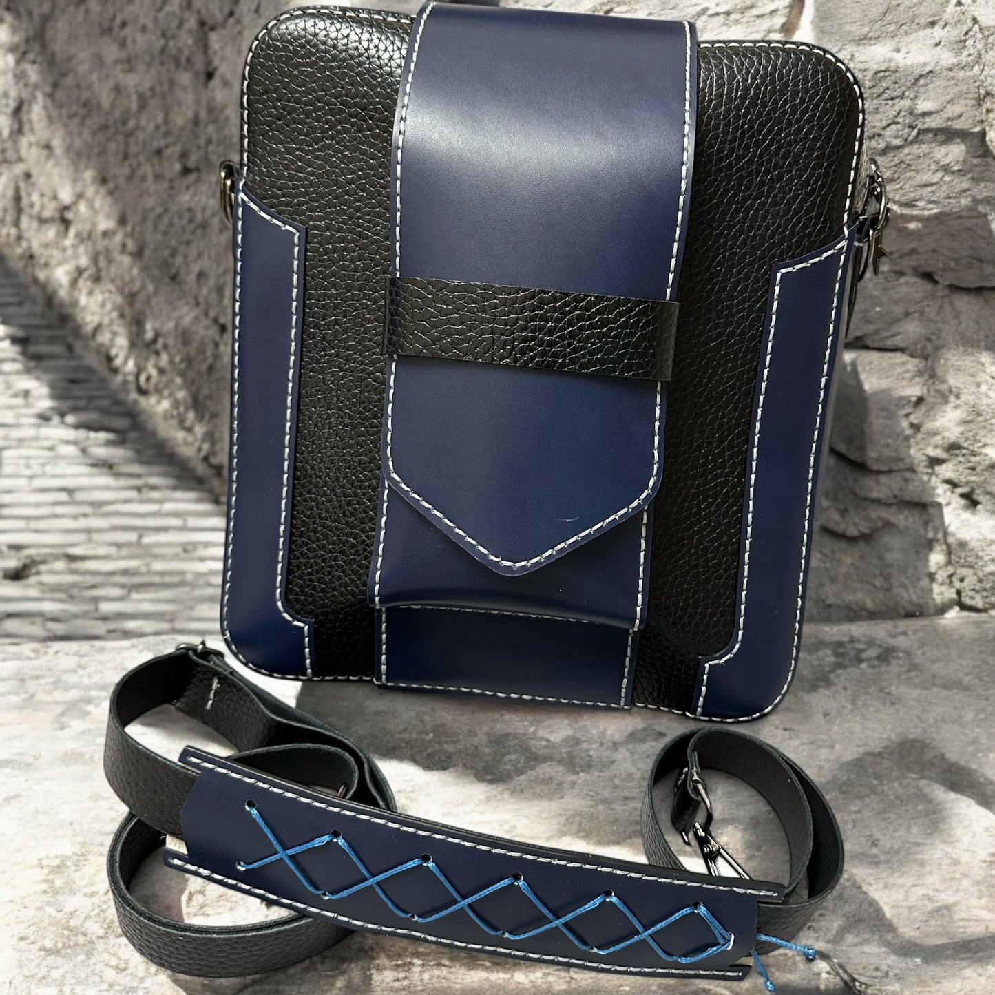 Stylish Handmade Leather Crossbody Bag