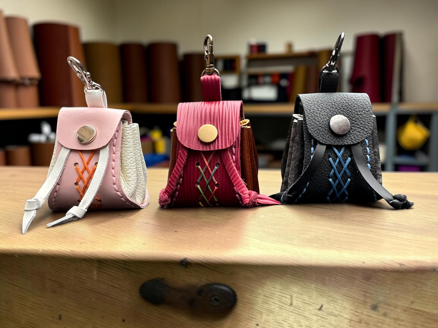 Handmade Leather Accordion Coin Purse – Keyring Mini Pouch