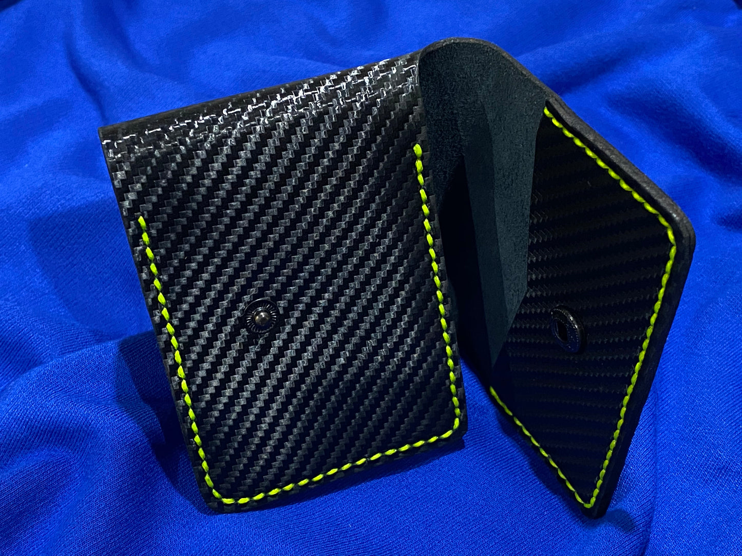 Handmade Leather Wallet - Carbon Print